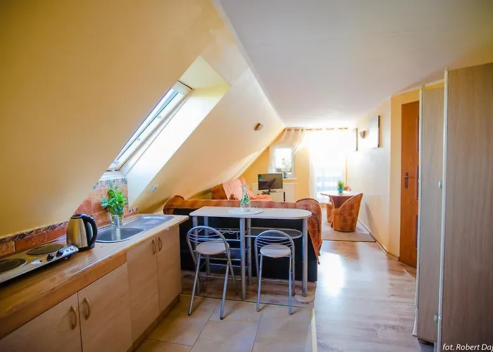 Aljan Quarto em Acomodações Particulares