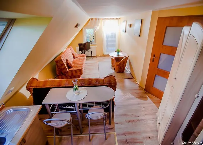 Quarto em Acomodações Particulares Aljan *